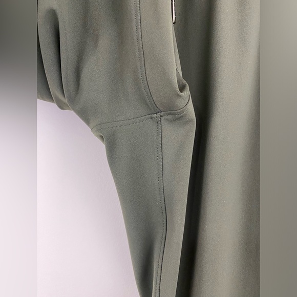 Lululemon Women’s Size 4 On the Fly 7/8 Pant Woven Dark Olive - Picture 9 of 14